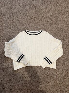 Cable Knit black and white Crewneck Sweater with Contrast Stripe